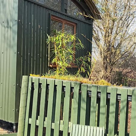 Glamping Malvern Shepherd Hut Exteriör bild
