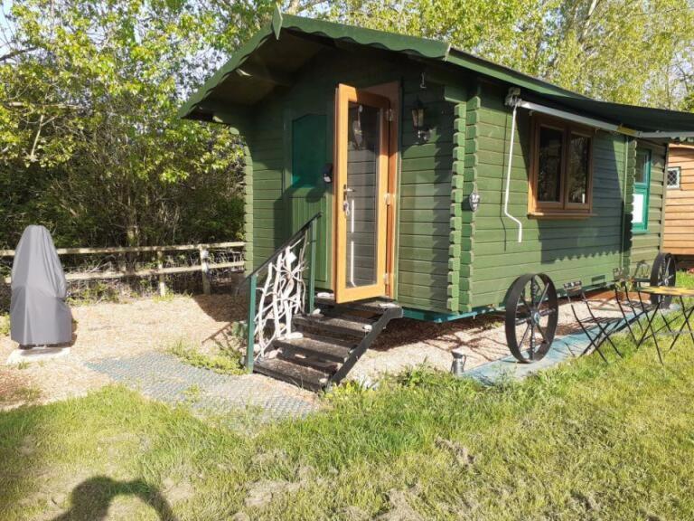 Glamping Malvern Shepherd Hut Exteriör bild